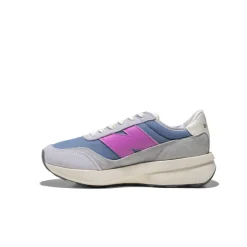 370 Sneakers